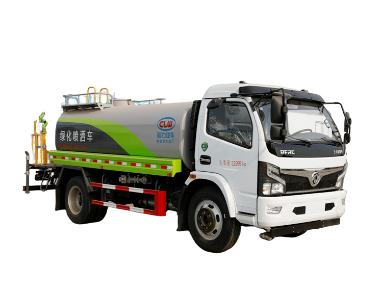 大多利卡洒水车.jpg