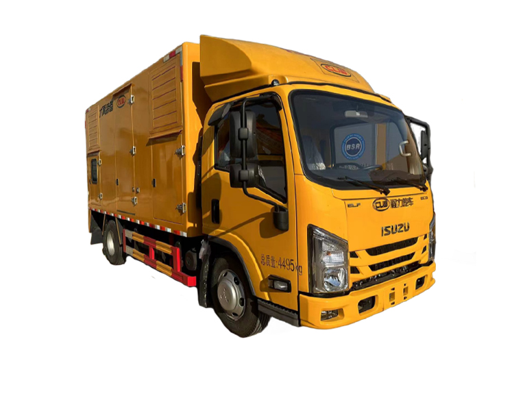 五十铃排涝车.jpg