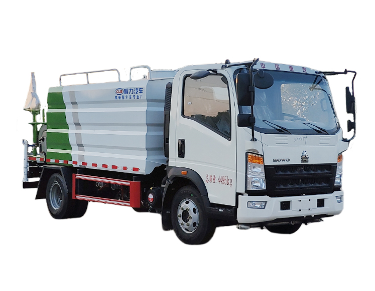 豪沃洒水车.jpg